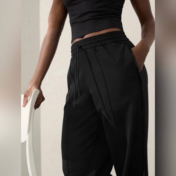 Athleta Endeavor High Rise Relaxed Pant Size XL NWT - Picture 2 of 16